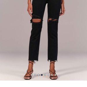 NWT- Abercrombie High rise mom jeans in black